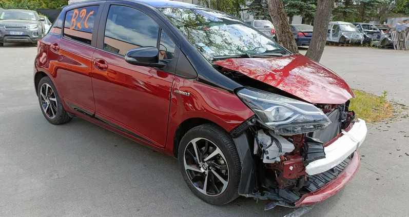 toyota Toyota Yaris cena 38900 przebieg: 19644, rok produkcji 2019 z Pniewy